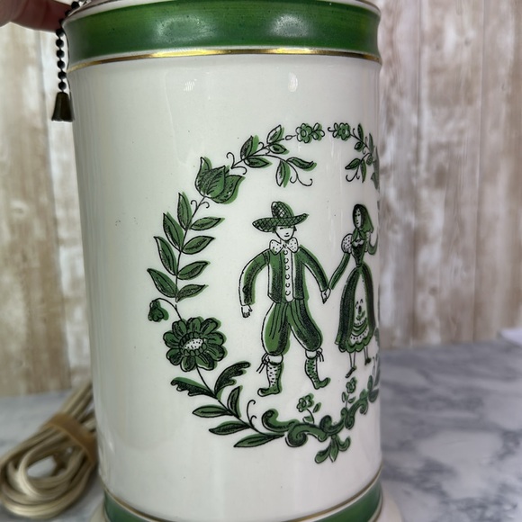 Vintage Ceramic Apothecary Lamp mcm - Picture 5 of 9